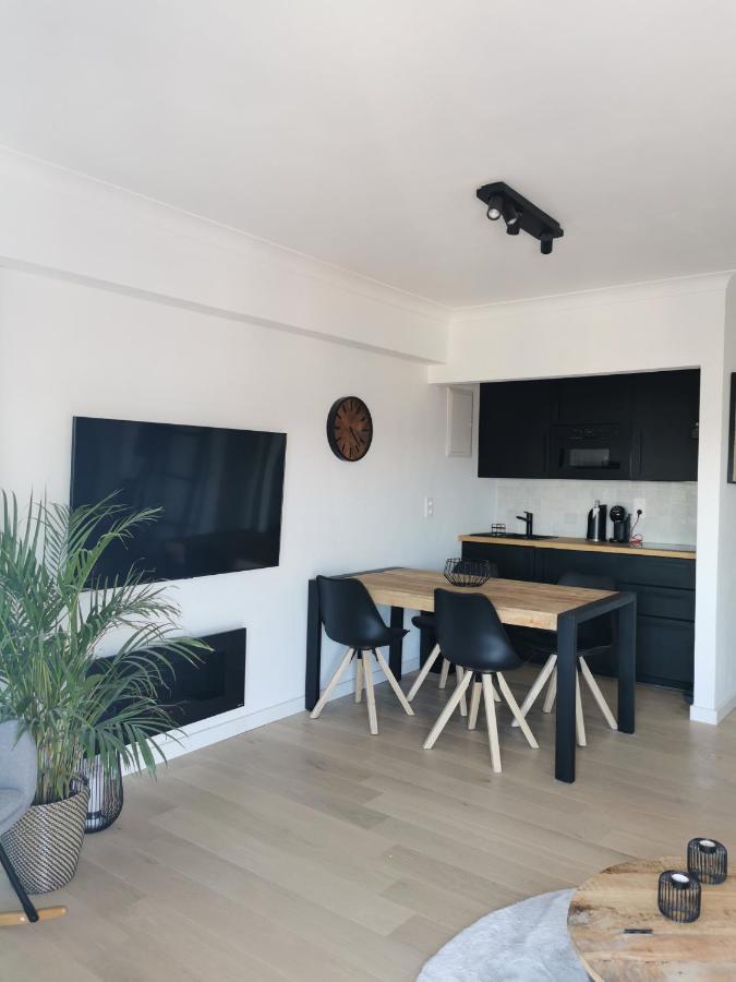 Studio DE STRANDLOPER met 1 zetelbed en 1 bedkast Lejlighed Middelkerke Eksteriør billede