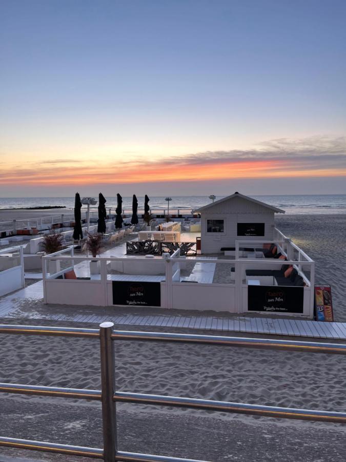 Studio DE STRANDLOPER met 1 zetelbed en 1 bedkast Lejlighed Middelkerke Eksteriør billede
